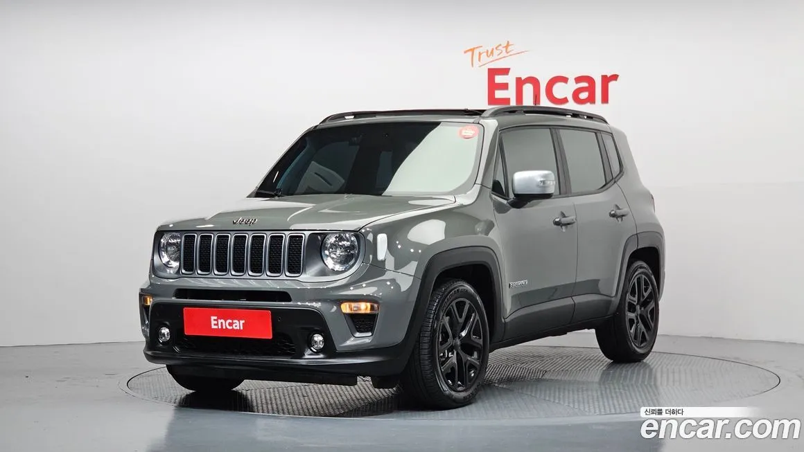 Jeep Renegade — фото 1