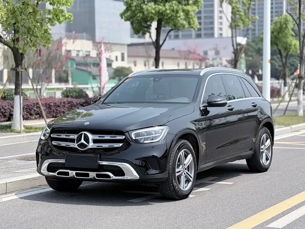 Mercedes-Benz GLC — фото 1