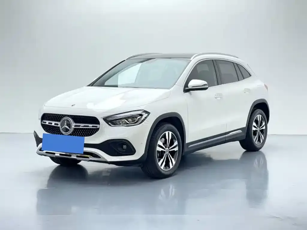 Mercedes-Benz GLA — фото 1