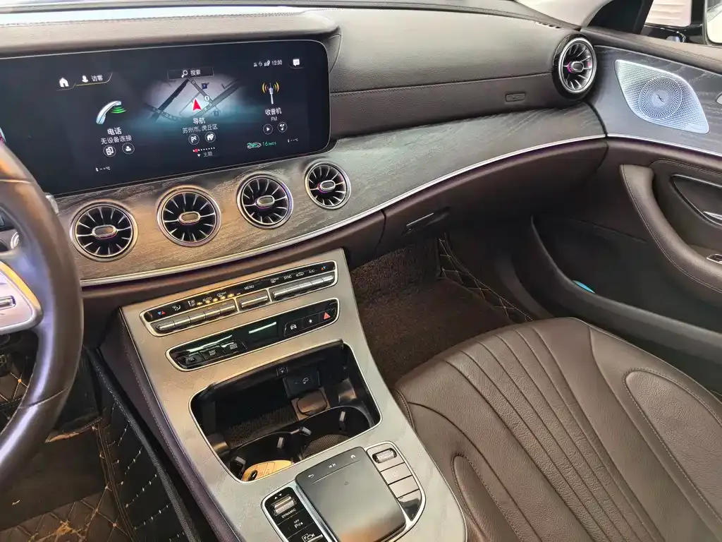 Mercedes-Benz CLS — фото 2