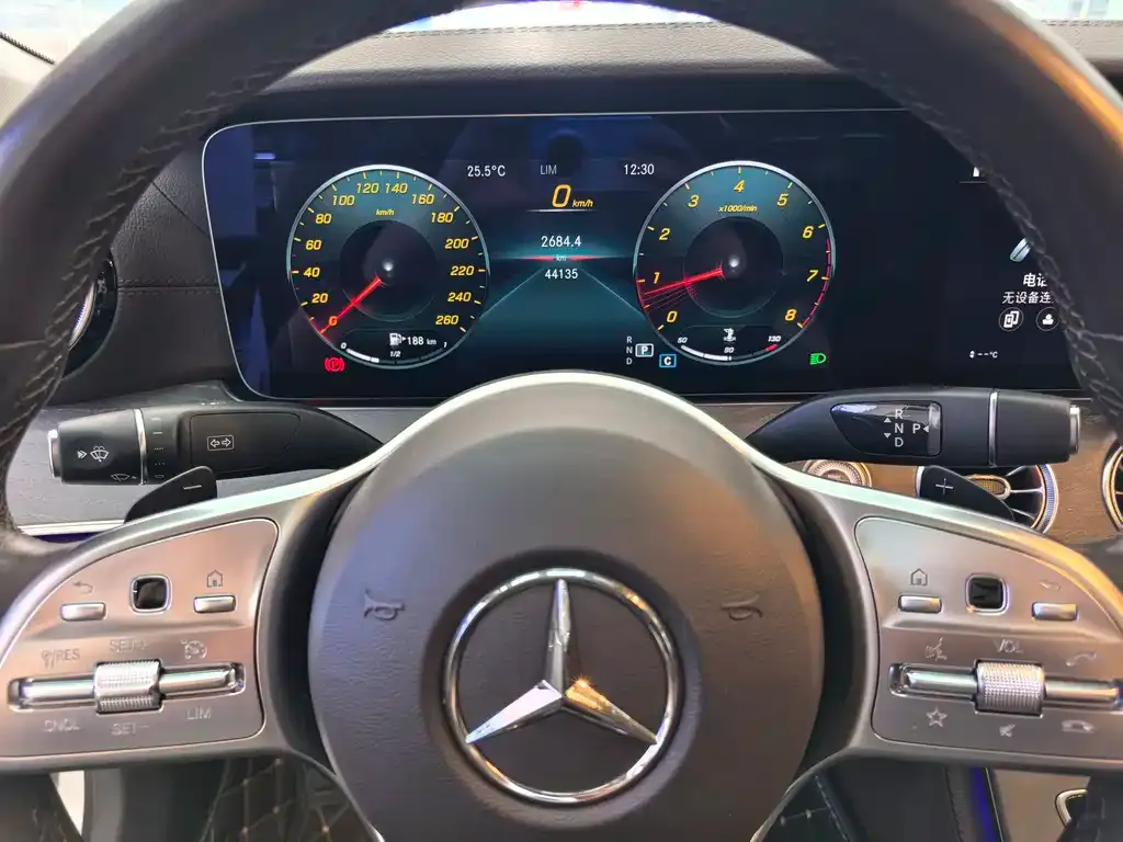 Mercedes-Benz CLS — фото 9