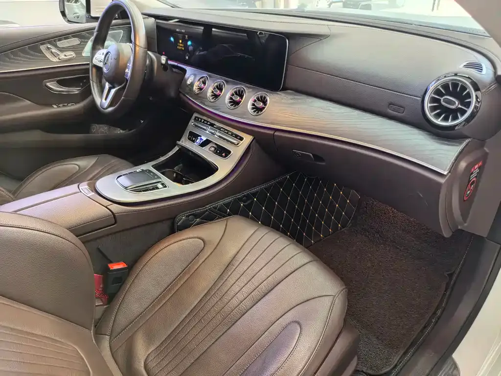 Mercedes-Benz CLS — фото 4