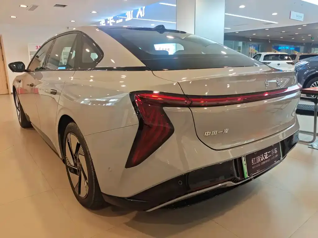 Hongqi EH7 — фото 2