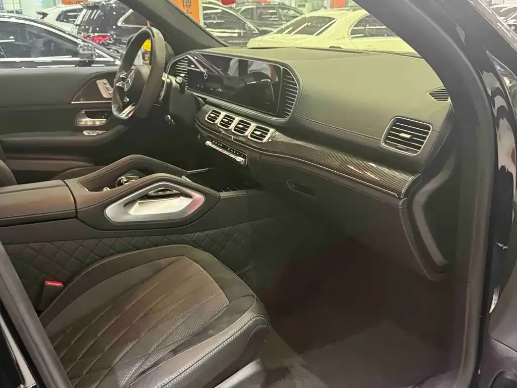 Mercedes-Benz GLS AMG — фото 5