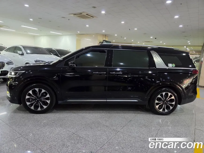 Kia Carnival — фото 2