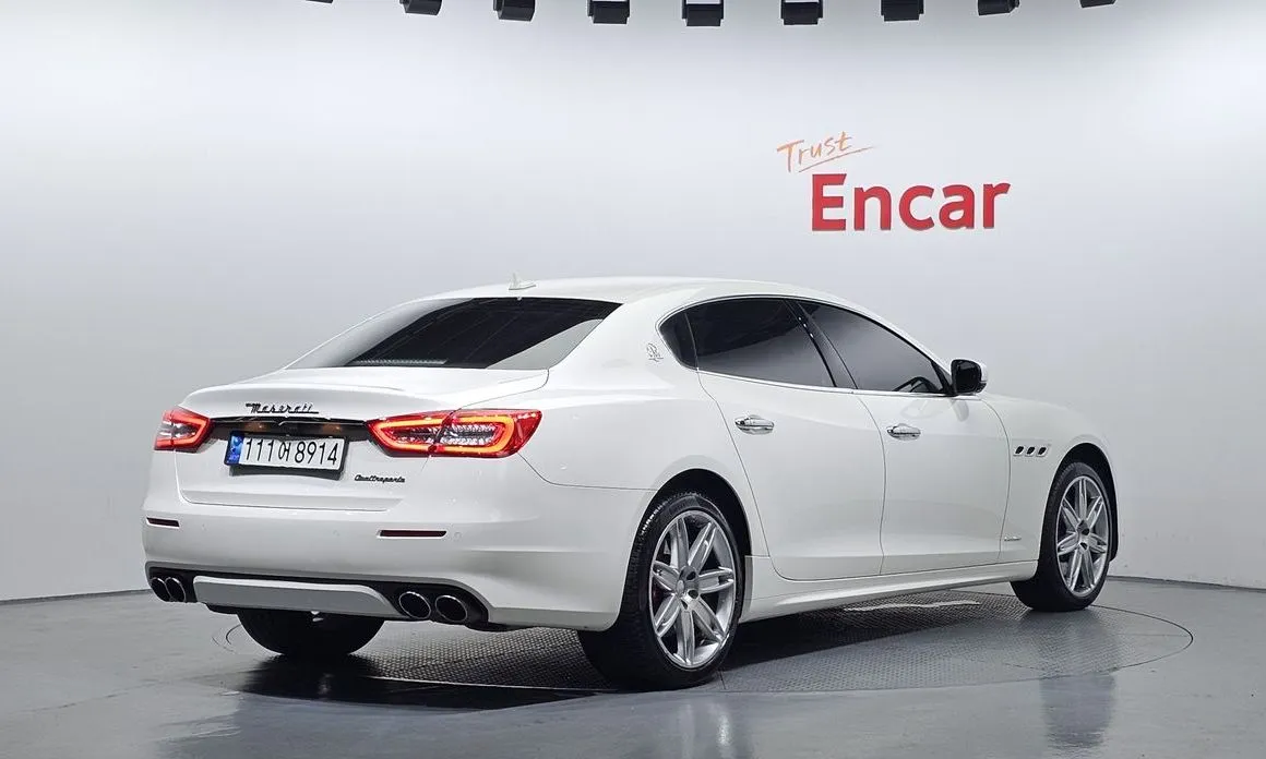 Maserati Quattroporte — фото 5
