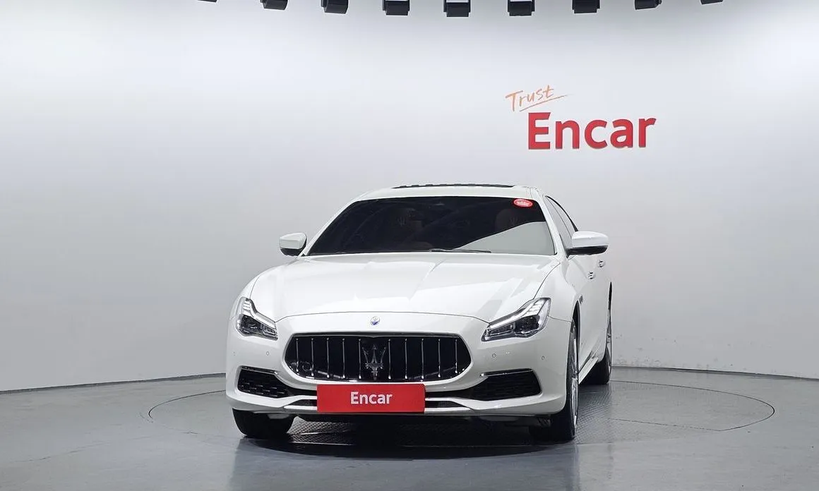 Maserati Quattroporte — фото 8