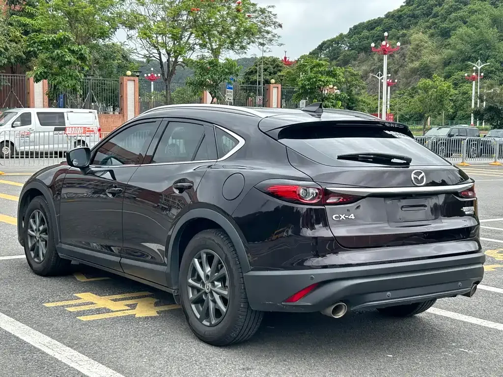 Mazda CX-4 — фото 6