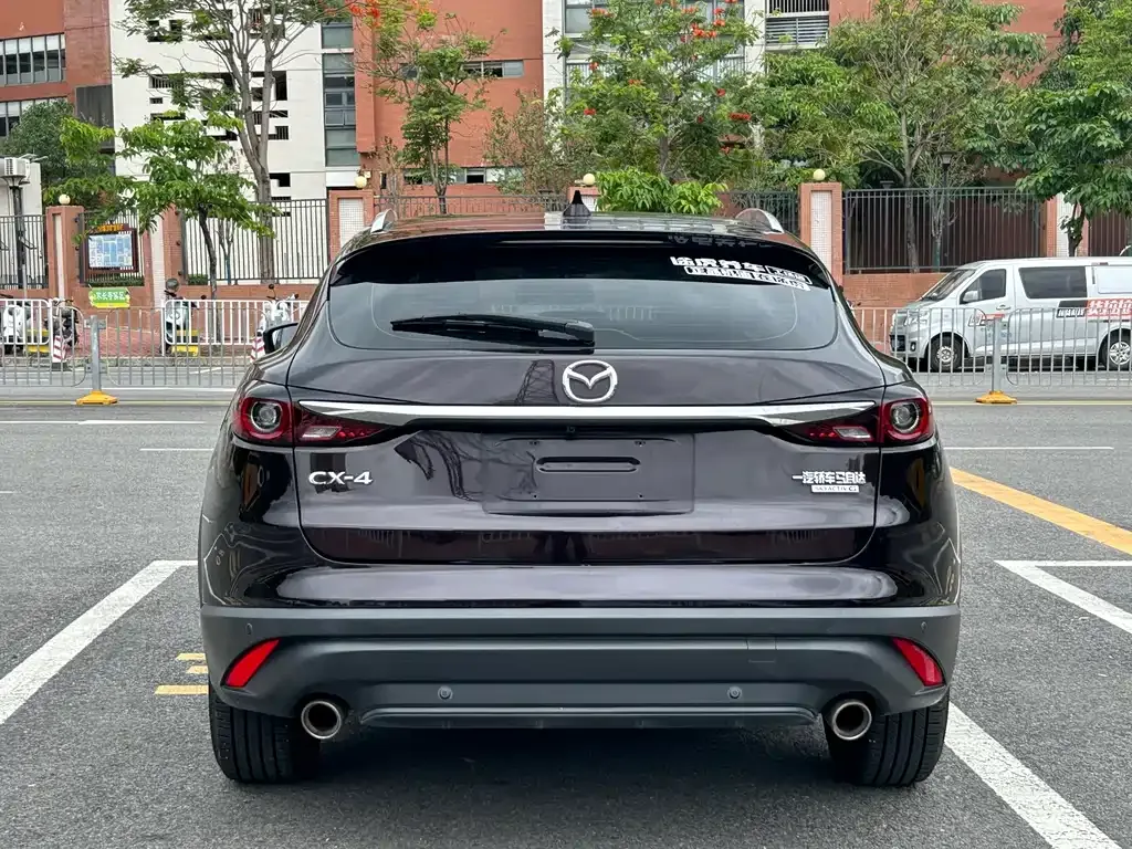 Mazda CX-4 — фото 9