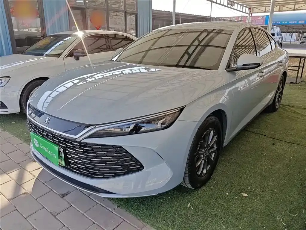 BYD Qin L — фото 10