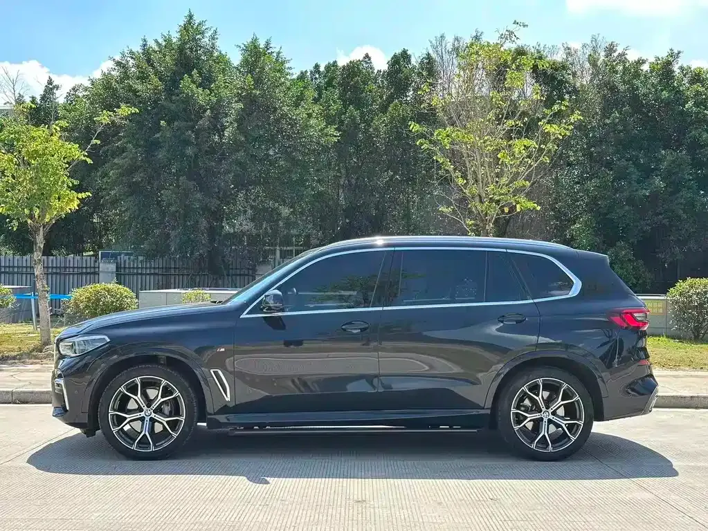 BMW X5 — фото 6