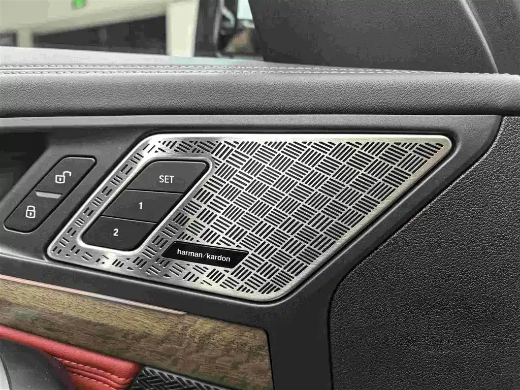 BMW X1 — фото 10