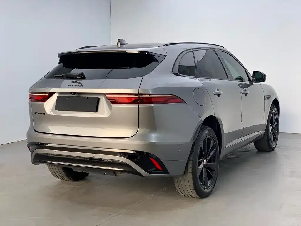 Jaguar F-PACE — фото 2
