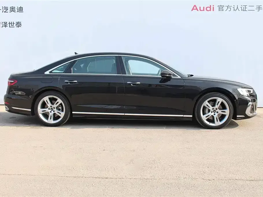 Audi A8 — фото 10