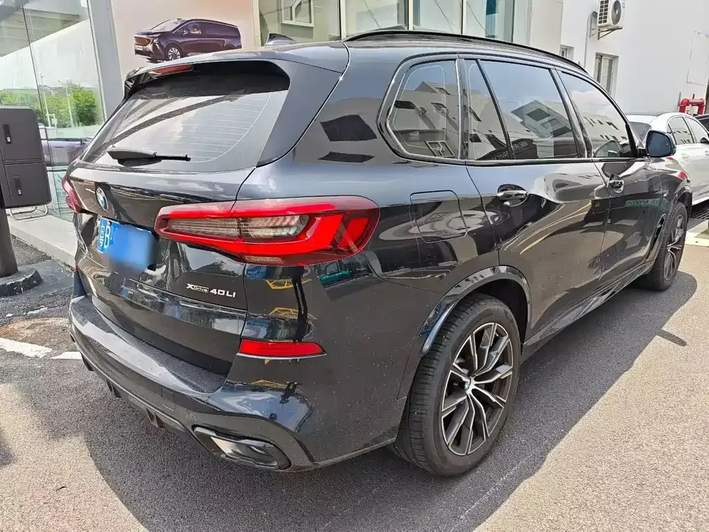 BMW X5 — фото 9