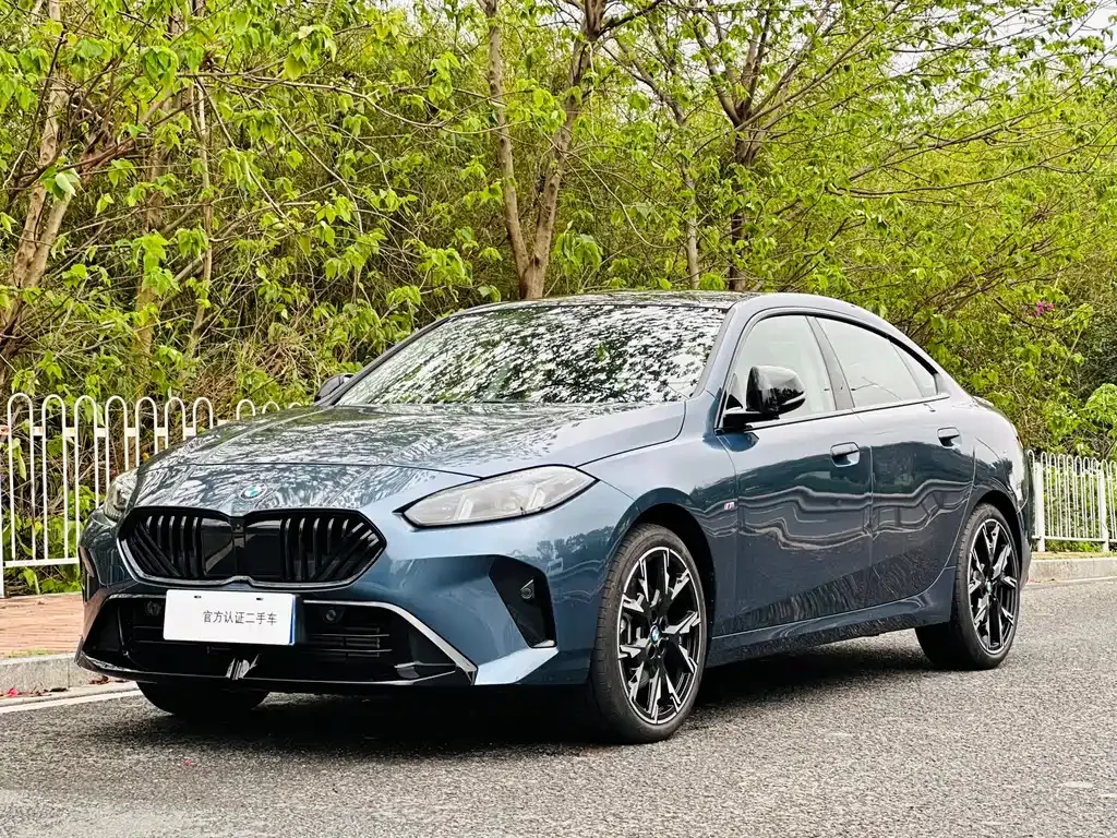 BMW 2 Series — фото 1