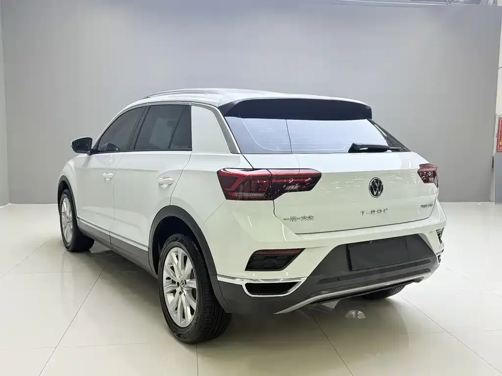 Volkswagen T-Roc — фото 4