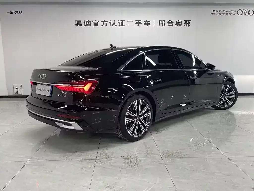Audi A6L — фото 5
