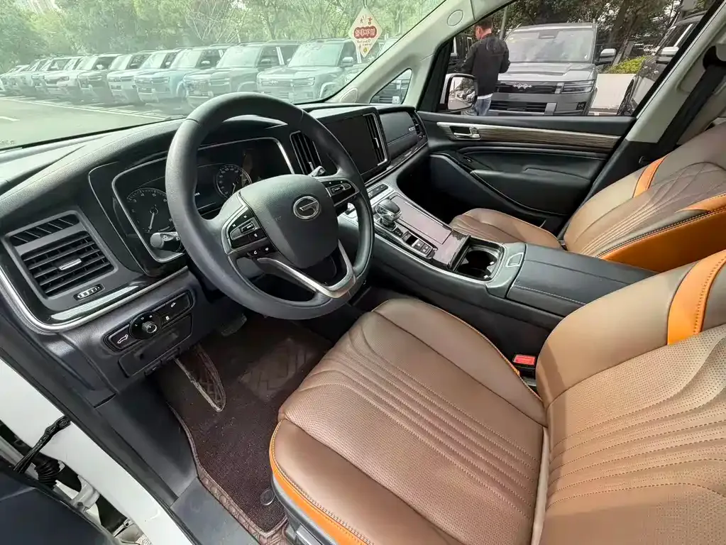 GAC Motor Trumpchi M8 — фото 9