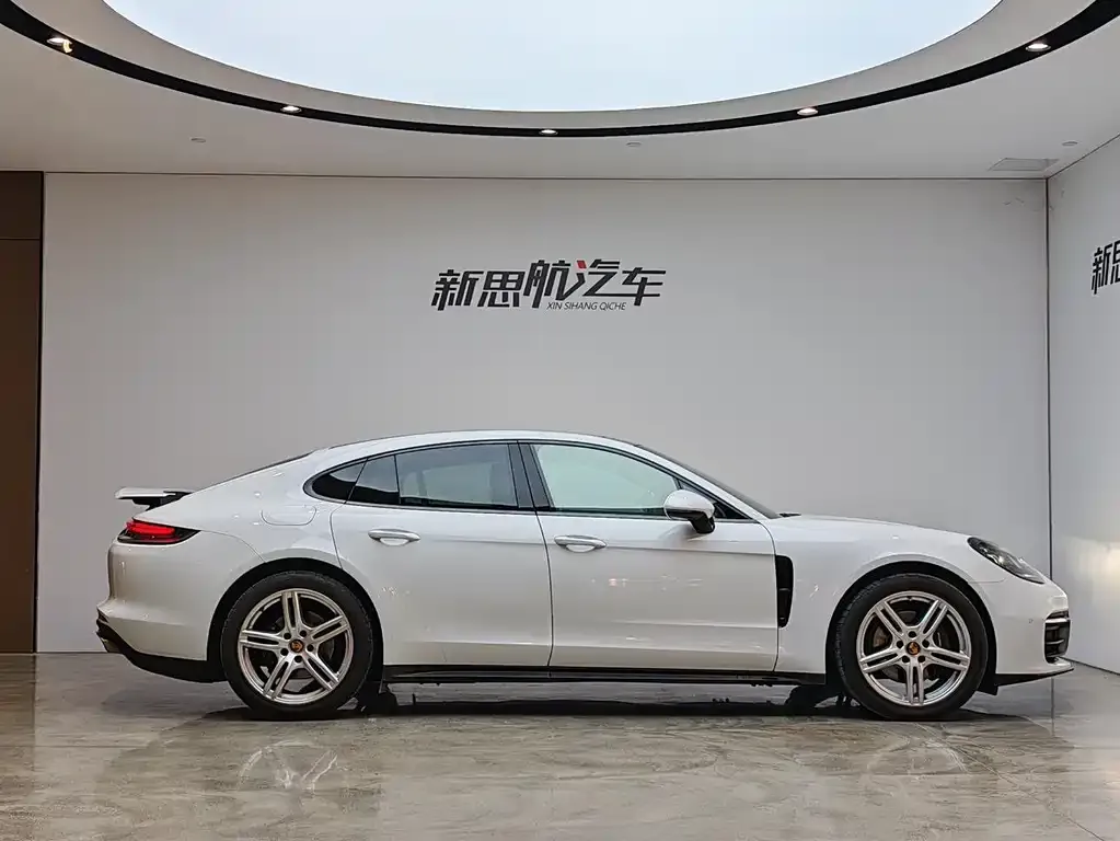 Porsche Panamera — фото 7