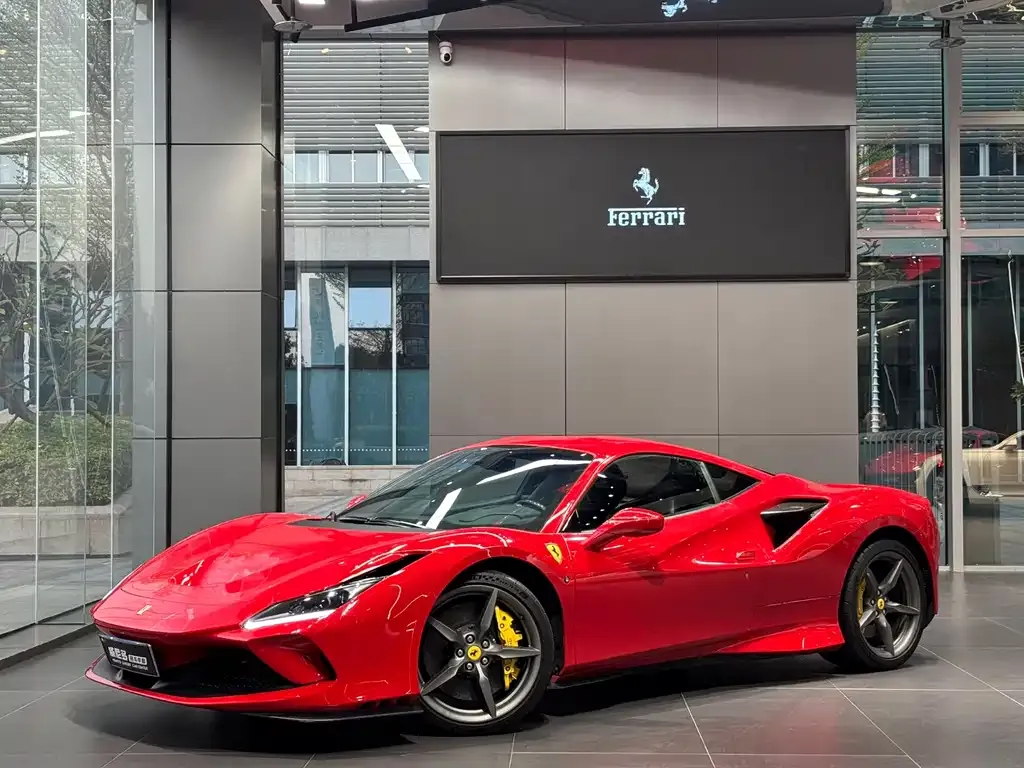 Ferrari F8 — фото 1