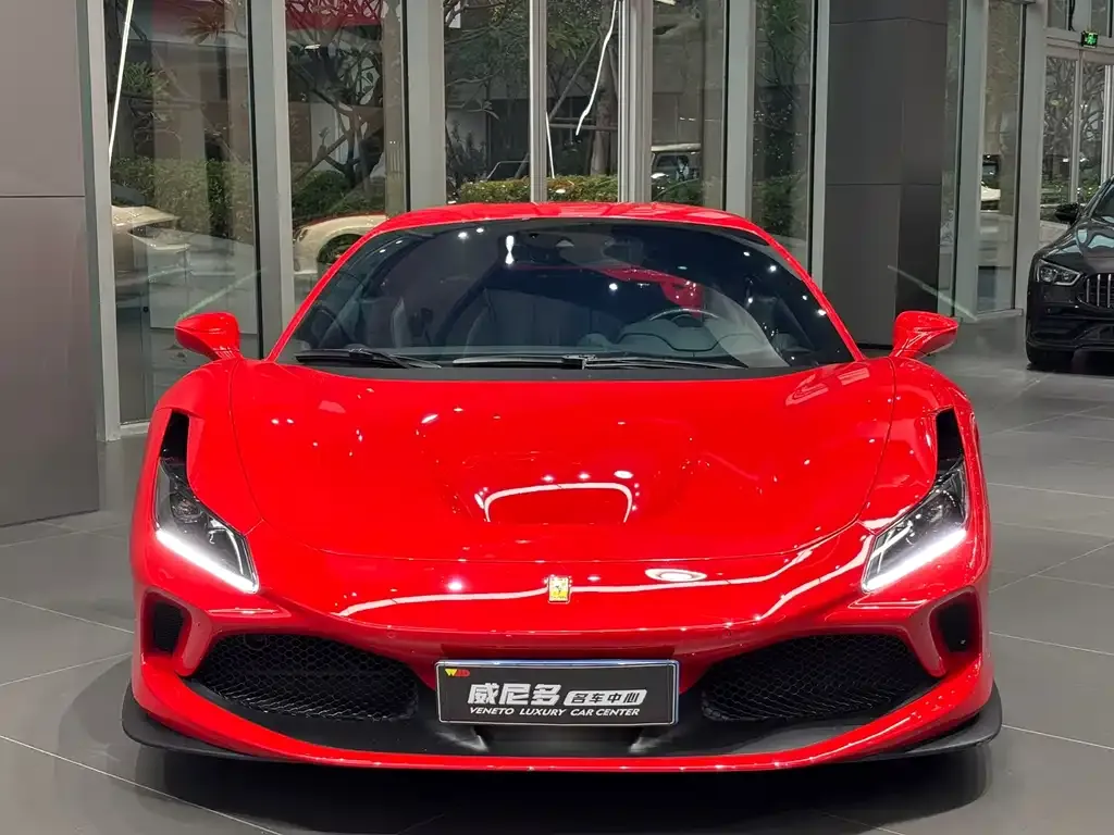 Ferrari F8 — фото 8
