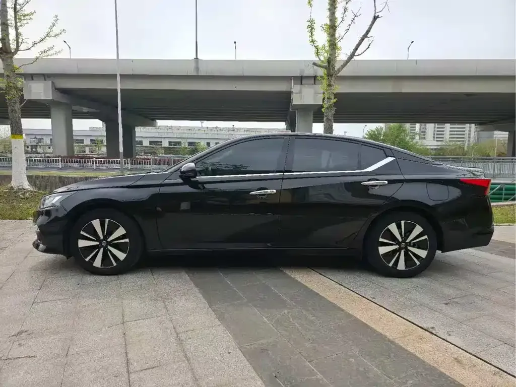 Nissan Teana — фото 8
