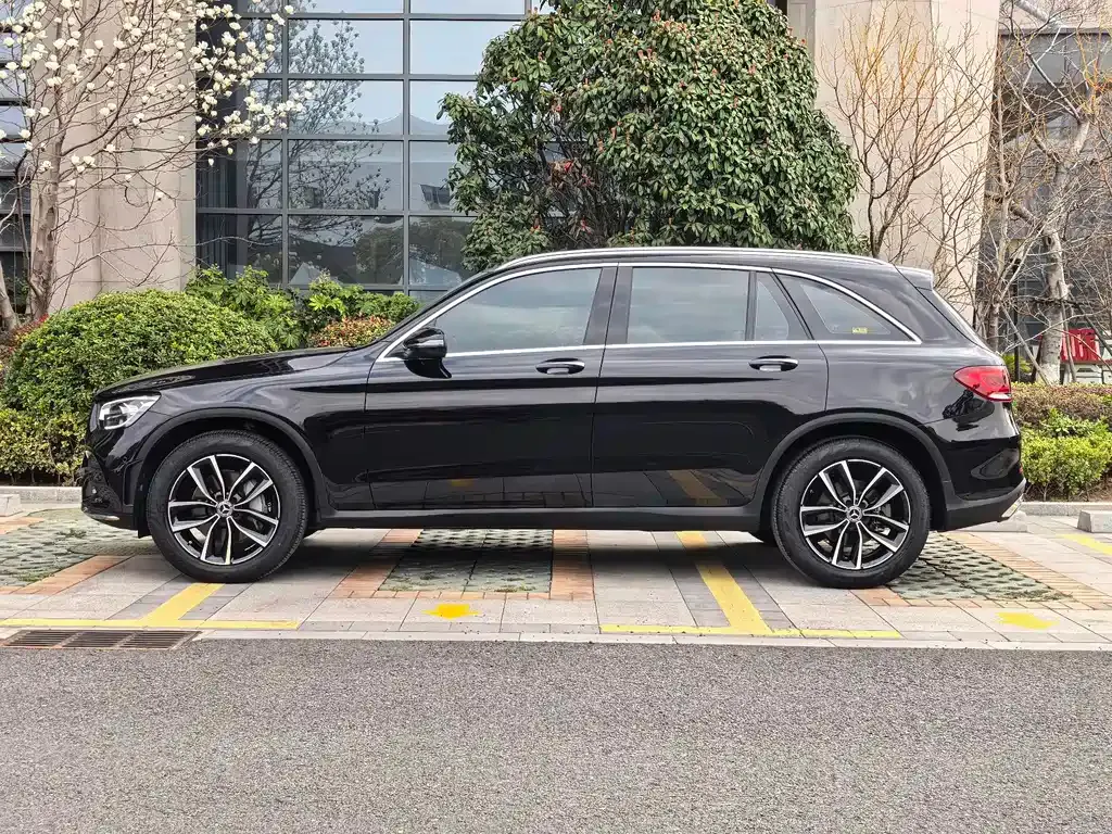 Mercedes-Benz GLC — фото 8