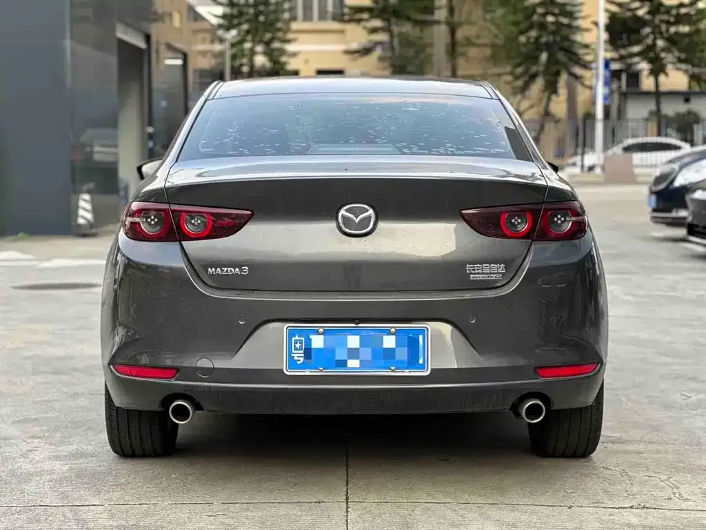 Mazda 3 Axela — фото 5