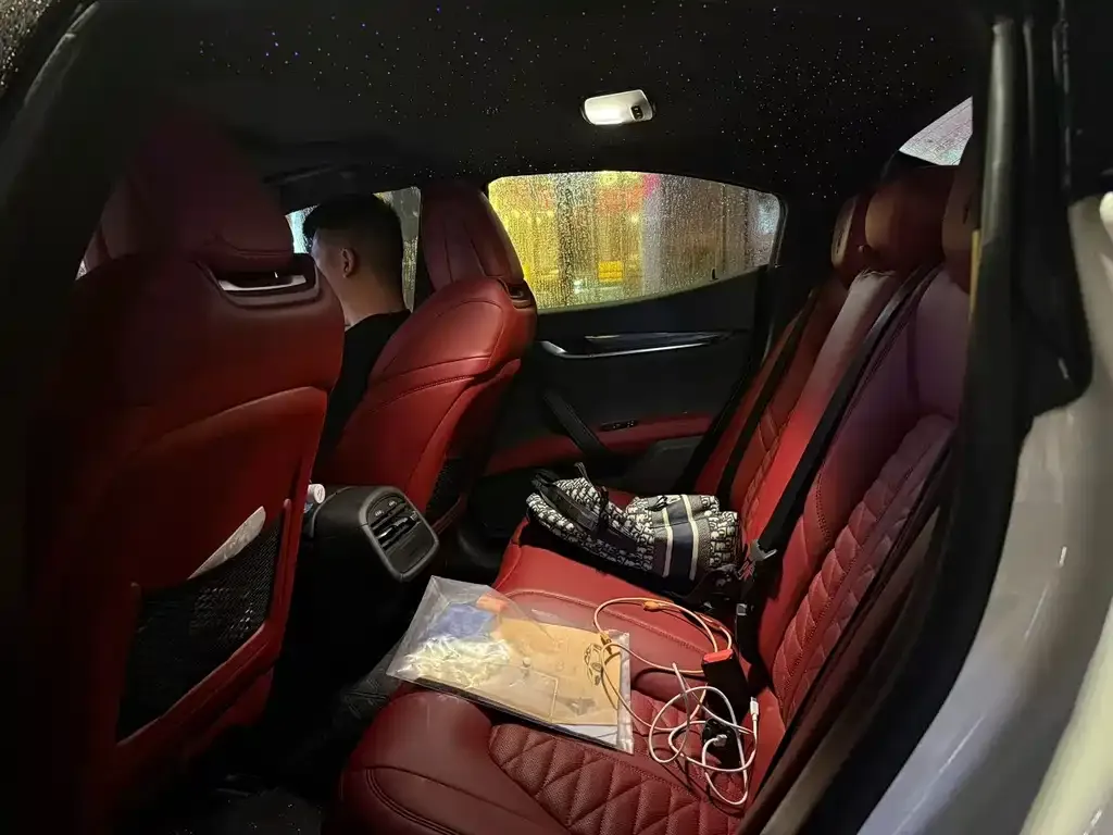 Maserati Ghibli — фото 2