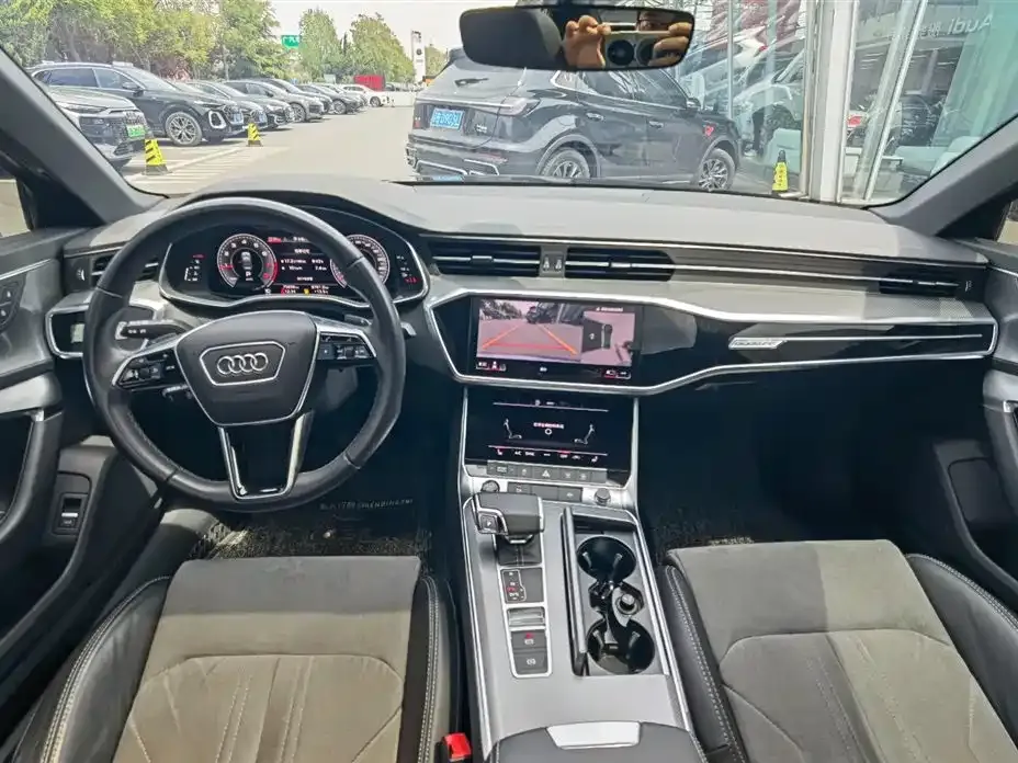 Audi A6L — фото 2