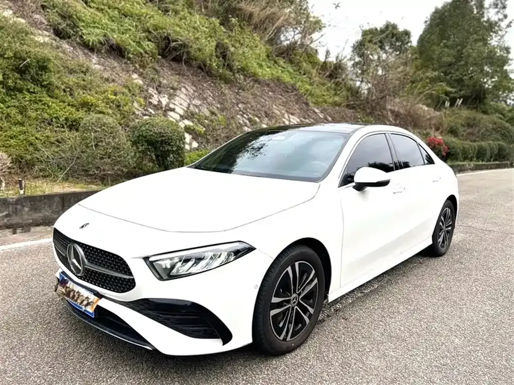 Mercedes-Benz A-Class — фото 1