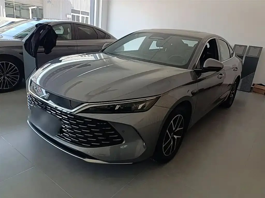 BYD Qin L — фото 10
