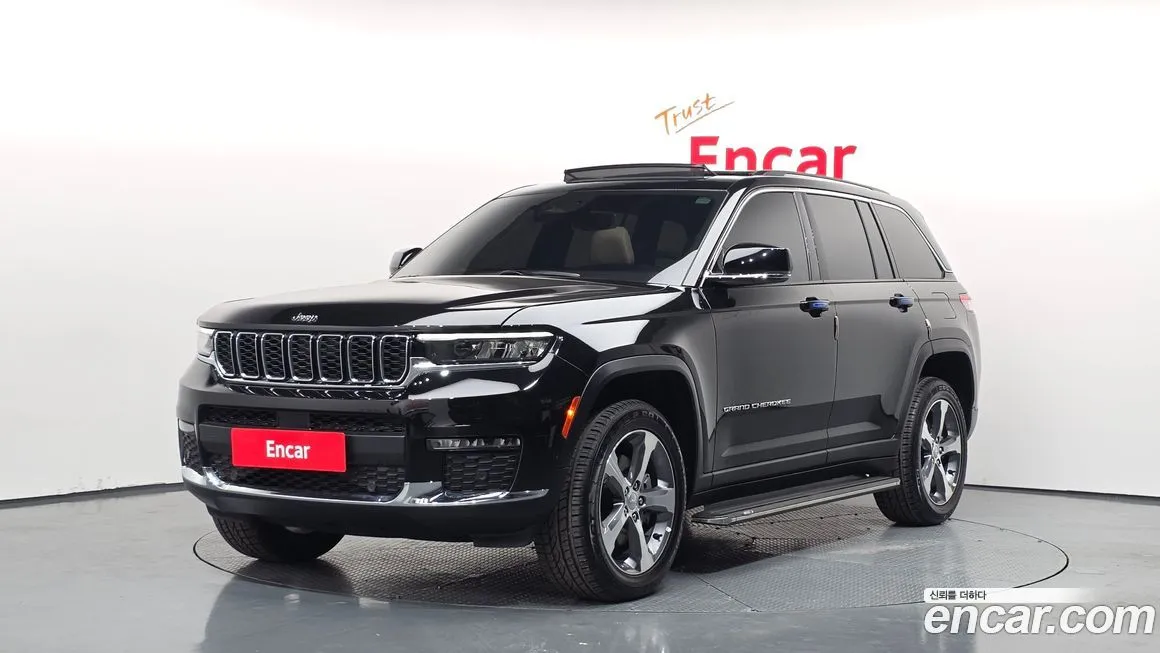 Jeep Cherokee — фото 1