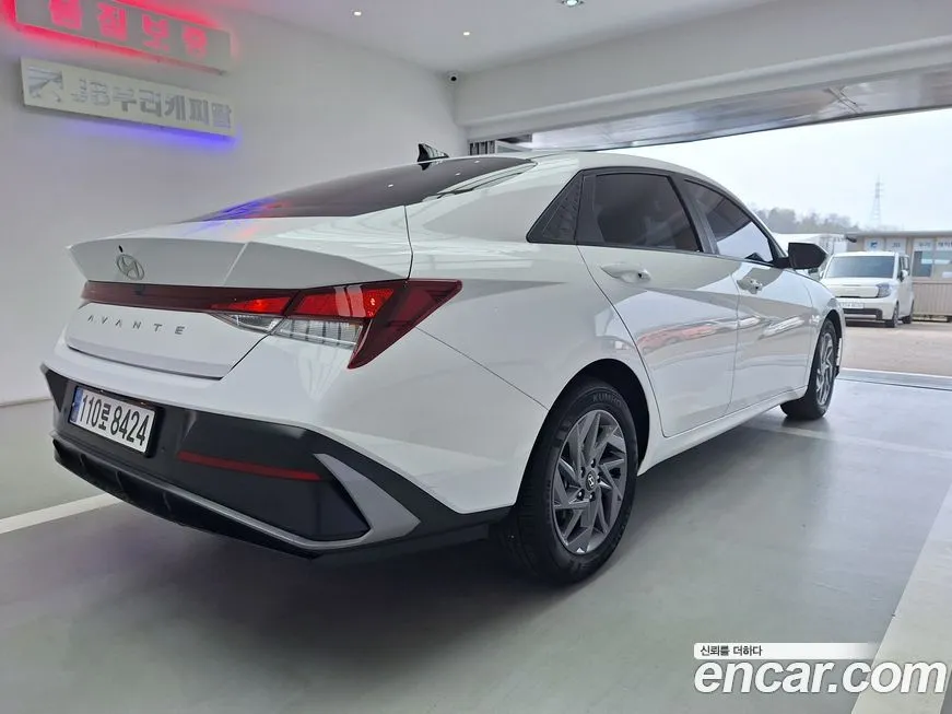 Hyundai AVANTE — фото 2