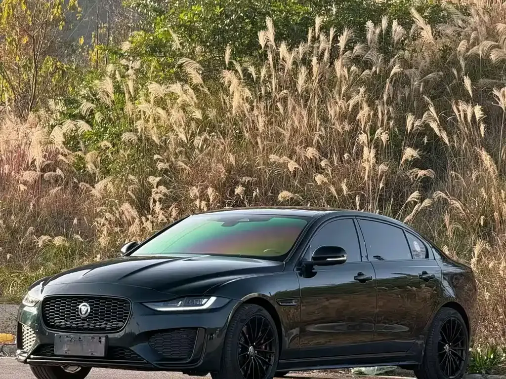 Jaguar XFL — фото 7