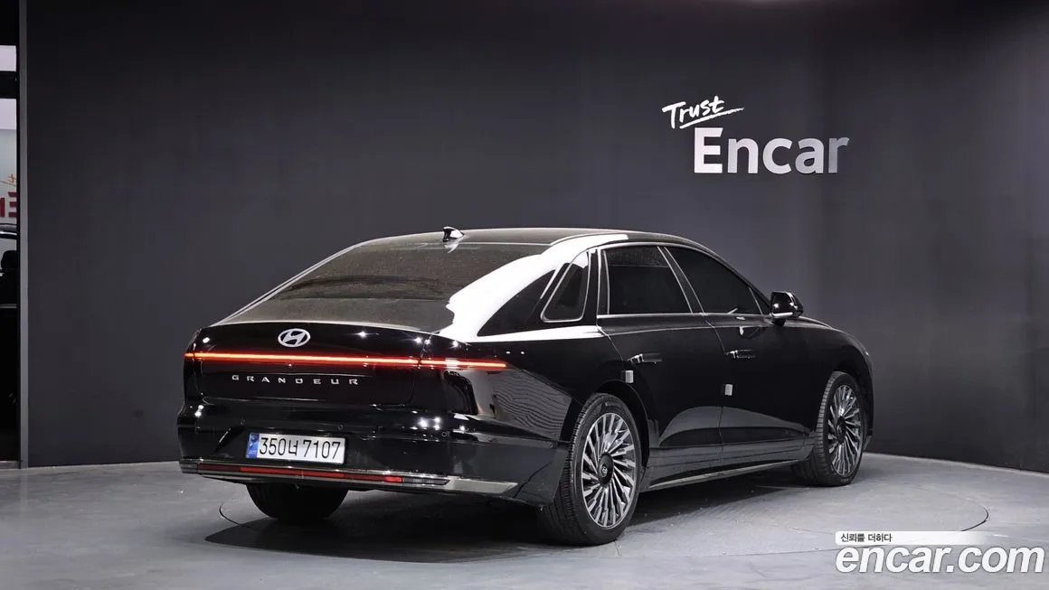 Hyundai Grandeur — фото 3