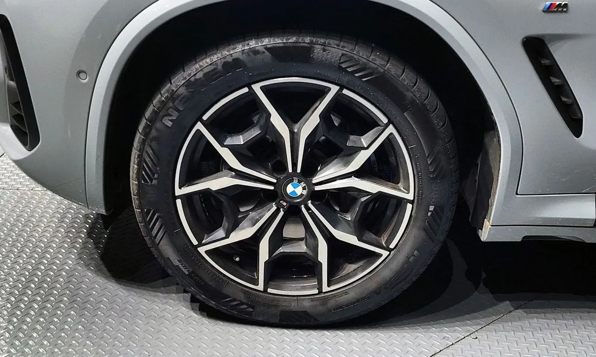 BMW X4 — фото 10