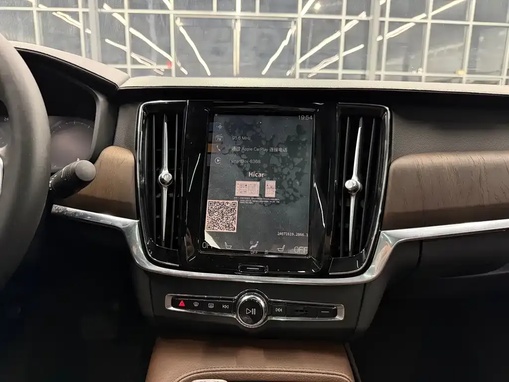 Volvo S90 — фото 6