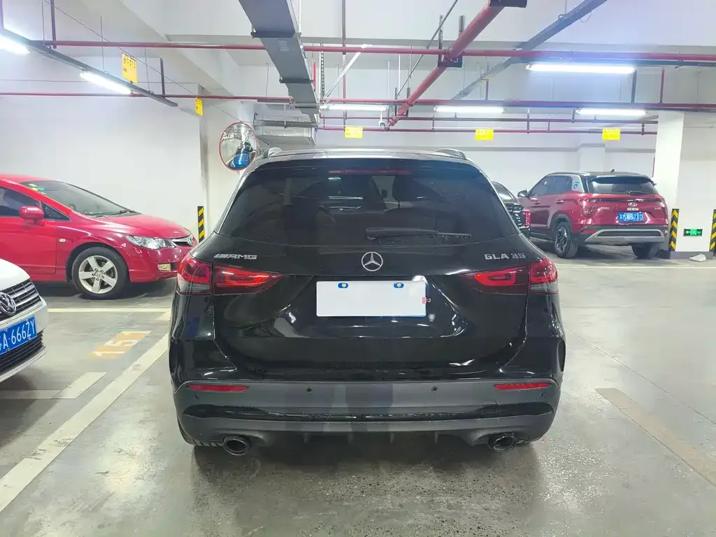 Mercedes-Benz GLA AMG — фото 9