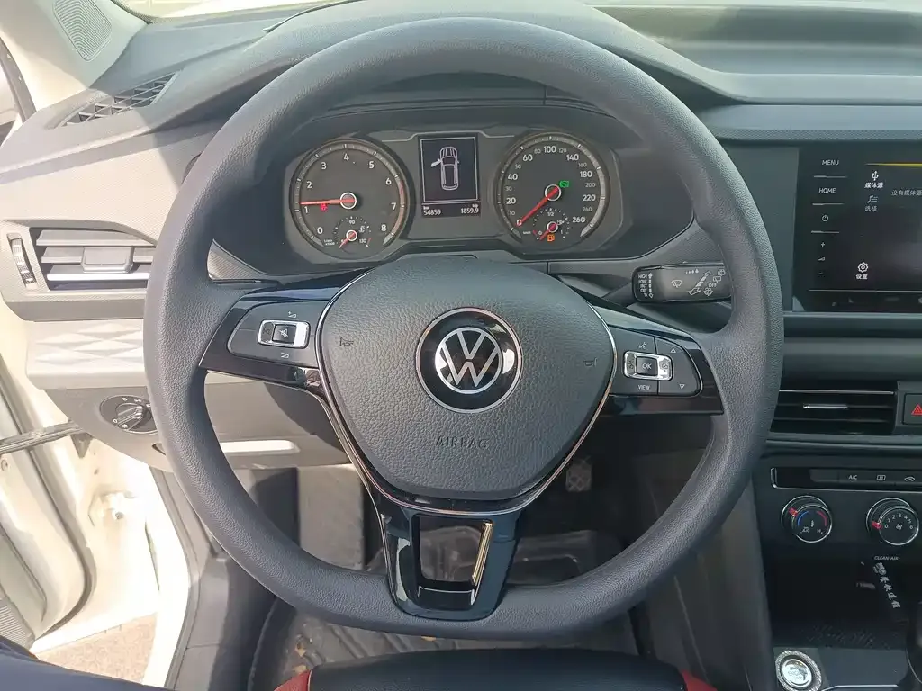 Volkswagen Tharu — фото 6