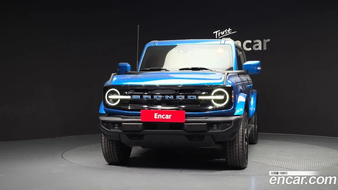 Ford Bronco — фото 10