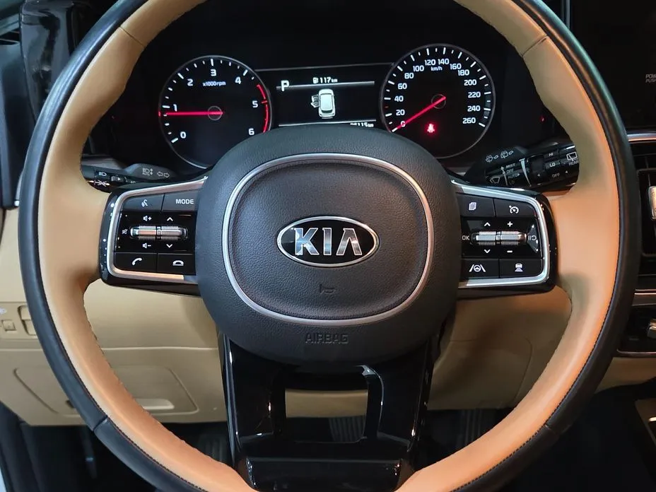 Kia Sorento — фото 5