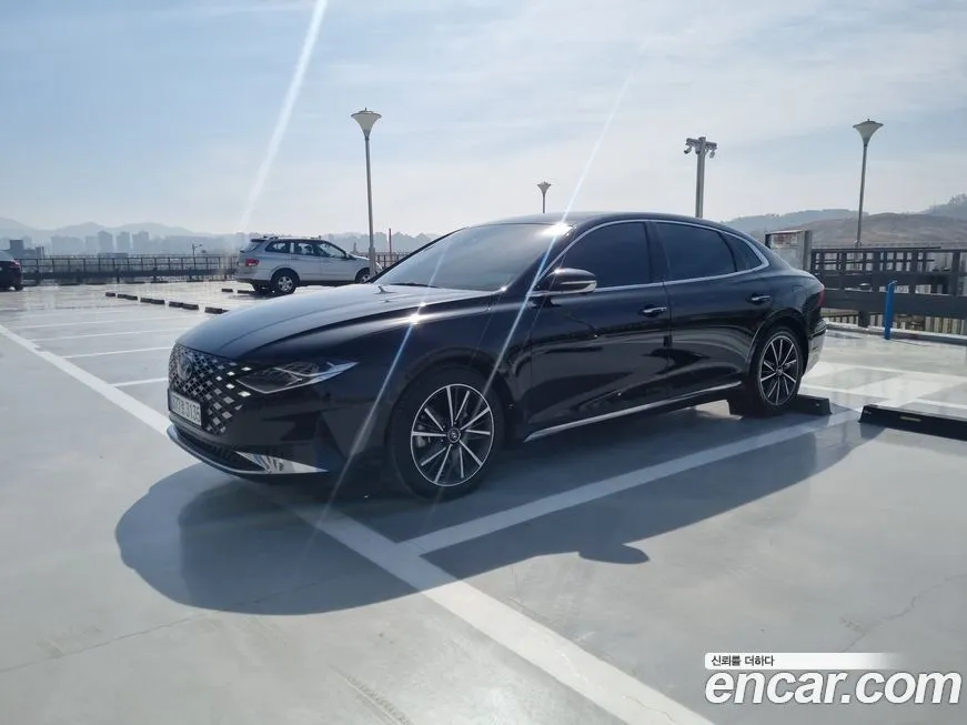 Hyundai Grandeur — фото 1