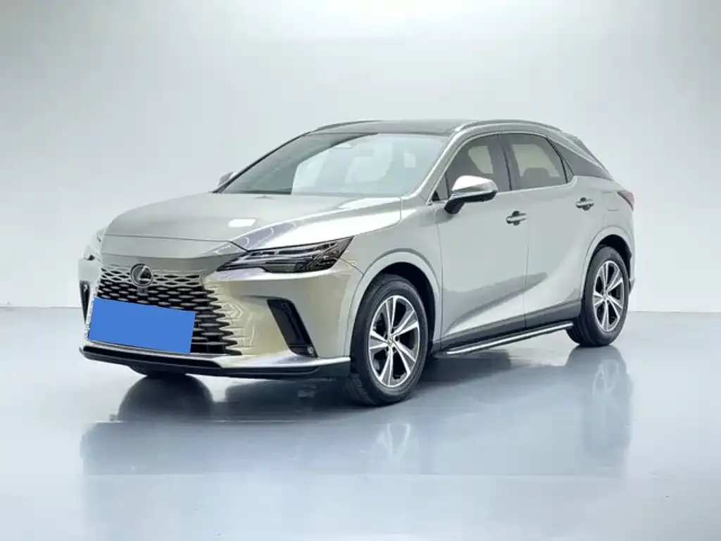 Lexus RX — фото 1