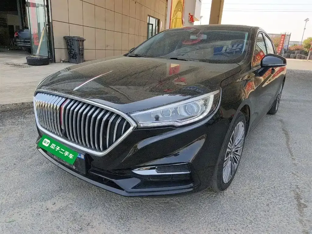 Hongqi H5 — фото 1