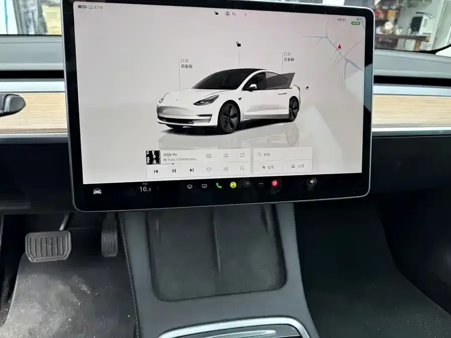 Tesla Model 3 — фото 3