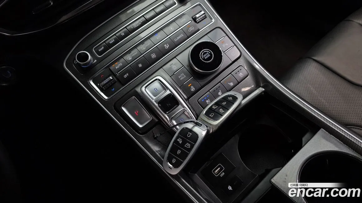 Hyundai Santafe — фото 8