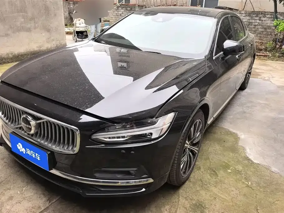 Volvo S90 — фото 1