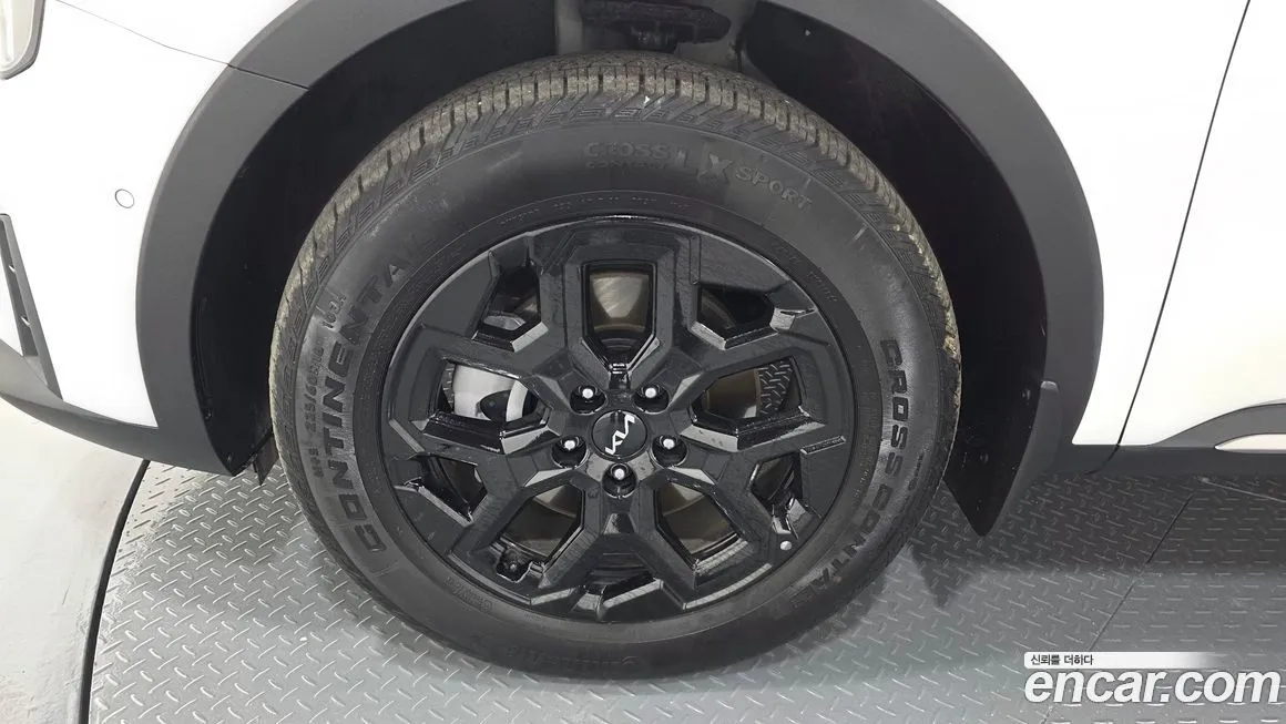 Kia Sorento — фото 9